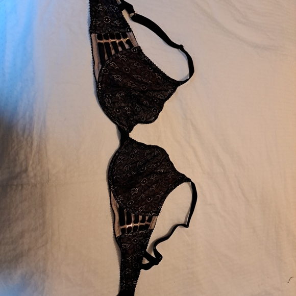VICTORIA'S SECRET VERY SEXY UNLINED PLUNGE BRA WOMENS SIZE 36 DDD BLACK EUC - Picture 5 of 8
